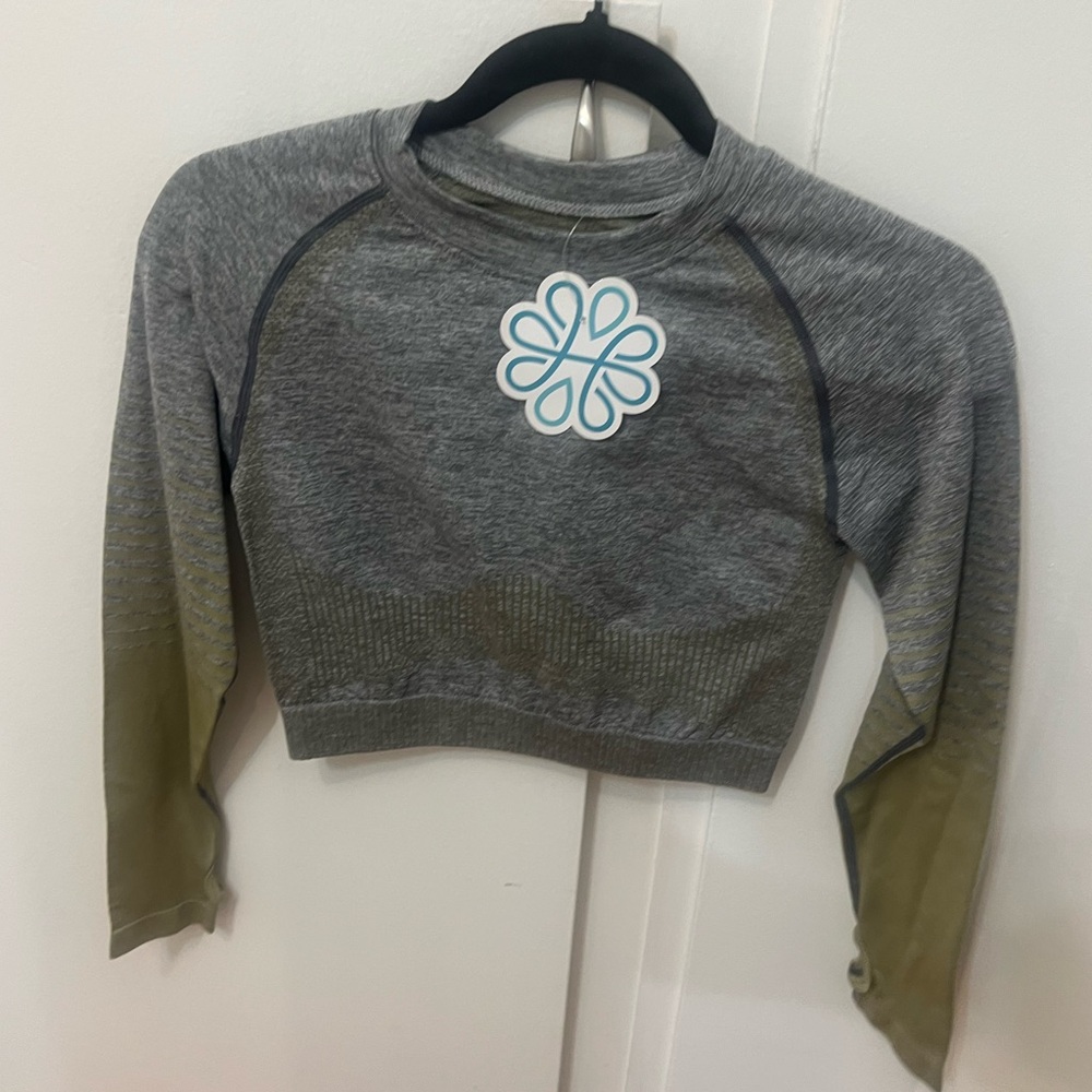NEW Shop Hopes Gray and Olive Long Sleeve Crop Top